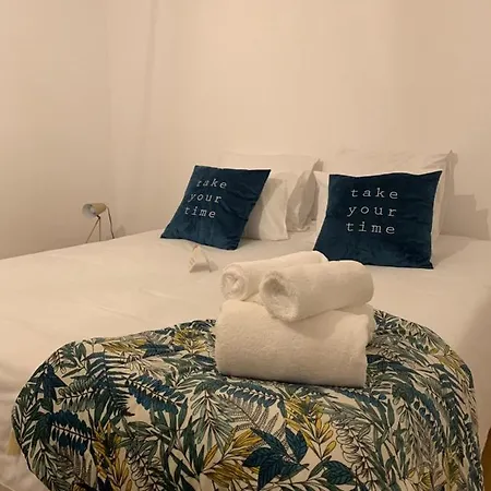 The Clock House Apartment